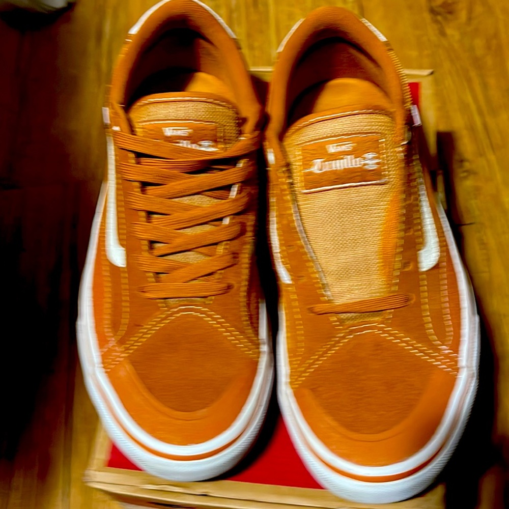 Vans Canyon weather and white soul GRUJILLO edition vans size 8 1/2 men’s